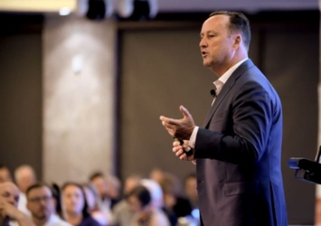 Brian Walker is Australia's best retail speaker, navigating future of retail, consumer behaviour, strategy, training, transformative retail, benchmarks, & more!